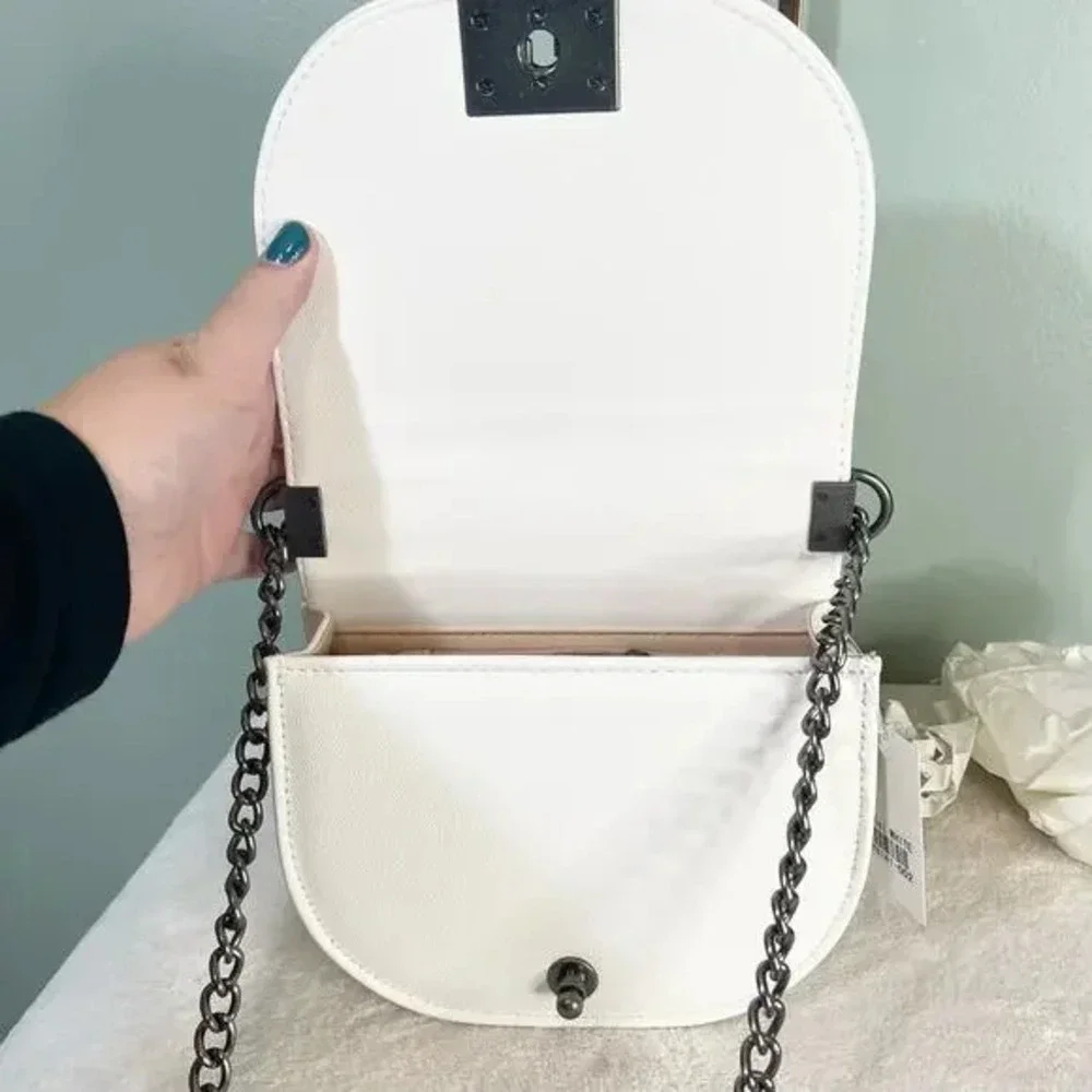 White Hardshell Quilted Convertible Shoulder Crossbody Bag Faux Leather NWT - Picture 7 of 8